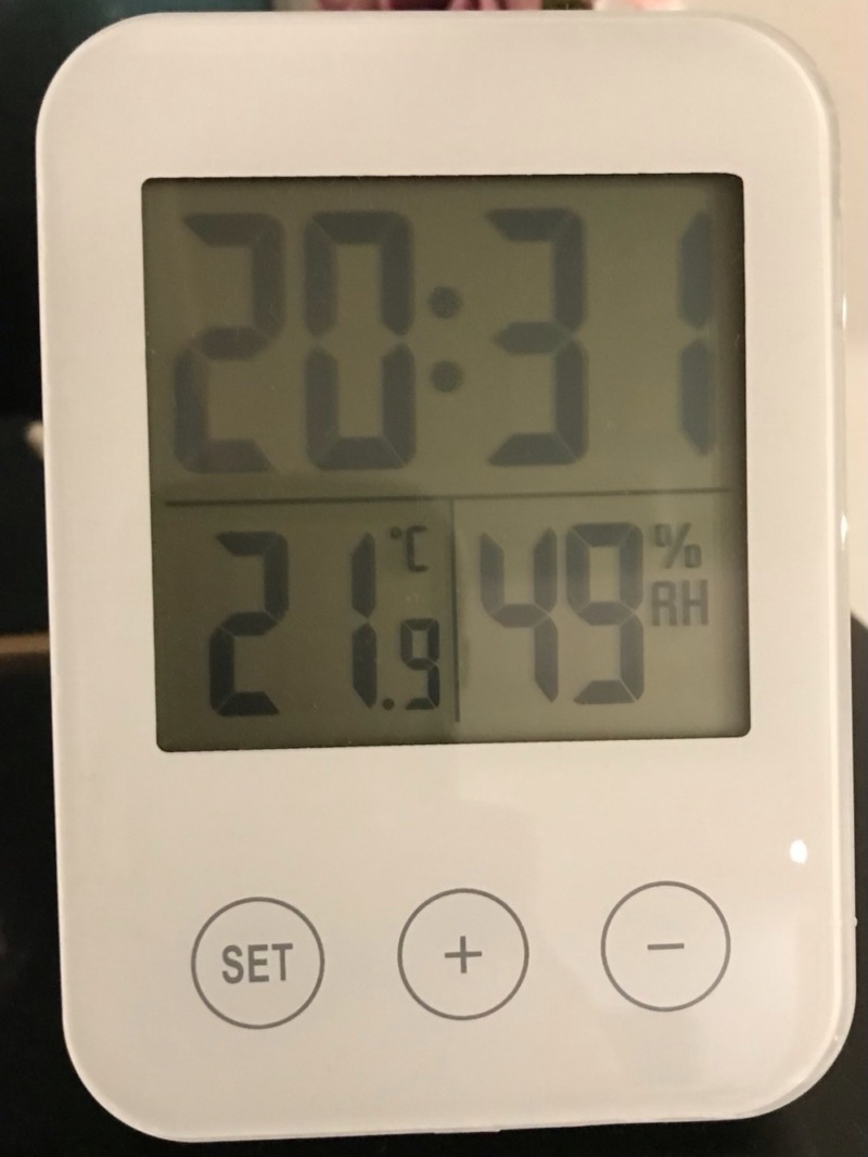 温度、湿度計